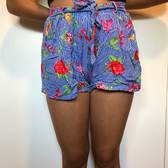 BLUNCY FLORAL SHORTS - Picture 4 of 5